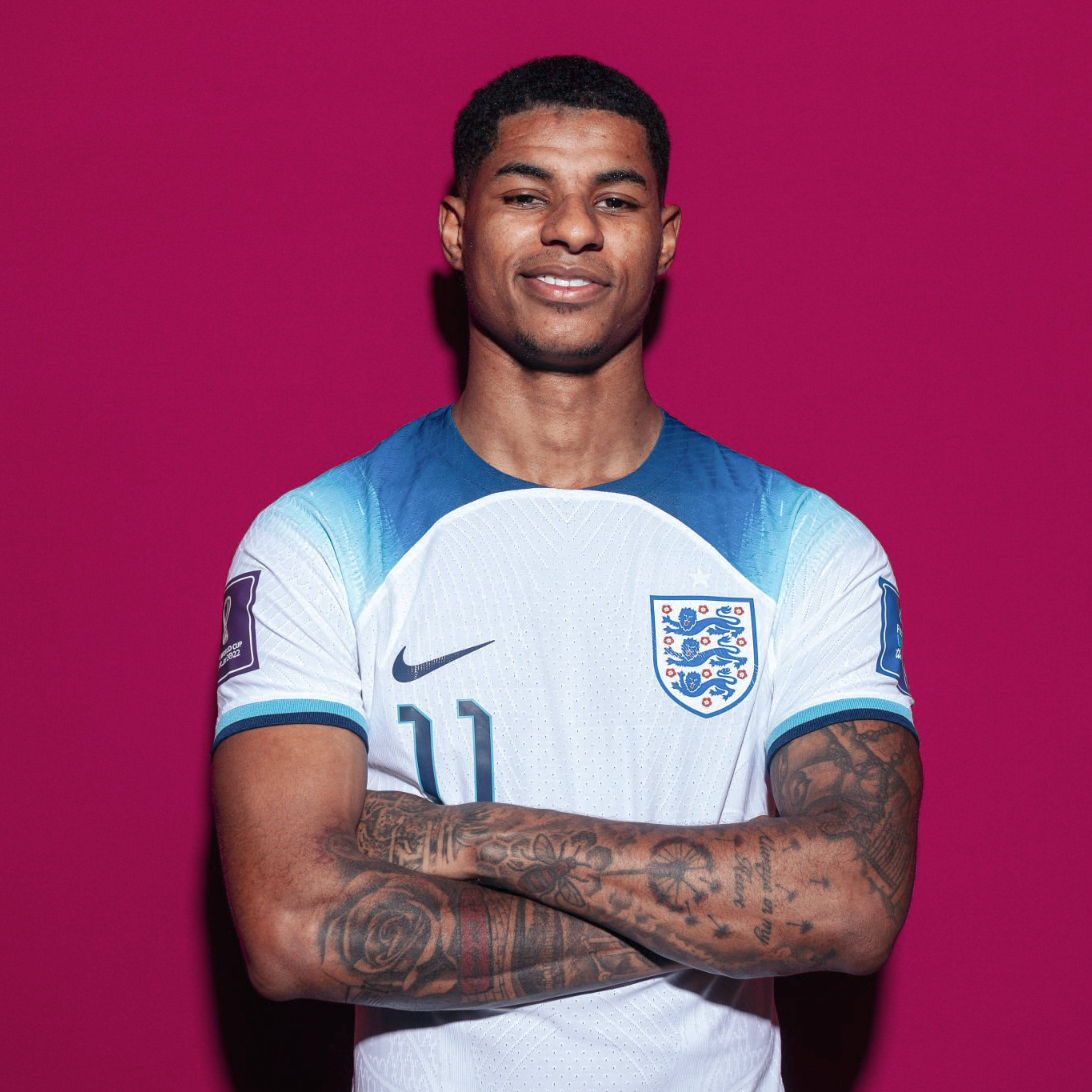 开云体育-曼联核心球员被曝转会传闻，引球迷热议，公司经济关系作者产品.-开云体育