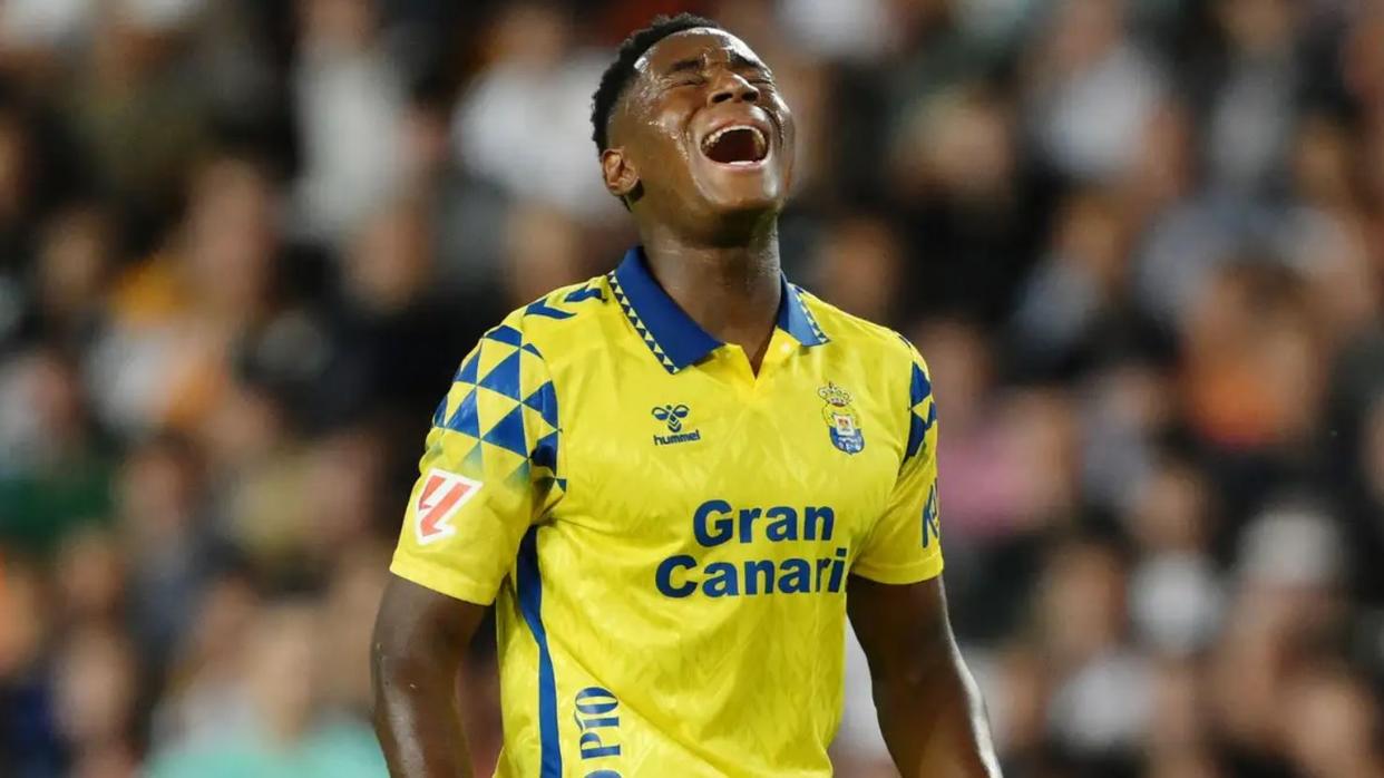 开云体育-切尔西后卫神勇救险,助球队成功保级,到了工具地区其中.-开云体育